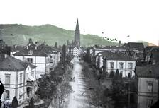 Eisenbahnstraße von Westen mit Blick auf das Münster, Freiburg i. Br. Aufnahme von: nach 1877