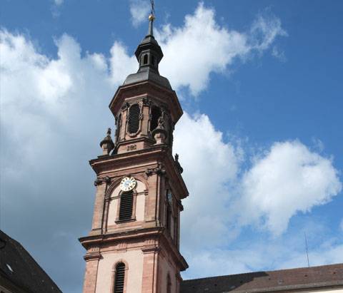 Quelle: GFreihalter (https://commons.wikimedia.org/wiki/File:Gengenbach_Stadtkirche_St._Marien_867.jpg), „Gengenbach Stadtkirche St. Marien 867“, https://creativecommons.org/licenses/by-sa/4.0/legalcode